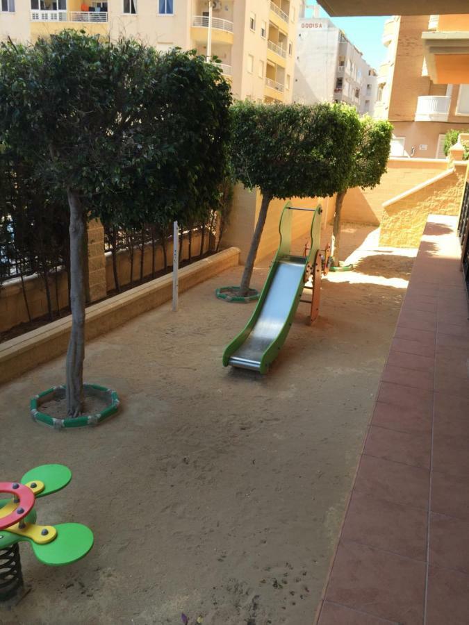 Tus Vacaciones Junto Al Mar Apartment Torrevieja Exterior photo